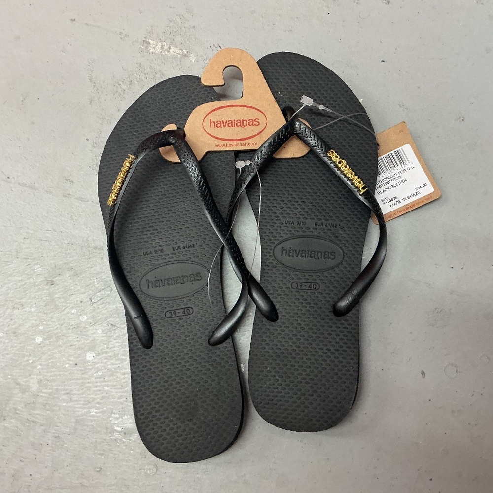 NWT Havaianas Slim Black/Golden Flip Flops with Metallic Pop-Up Logo on Strap